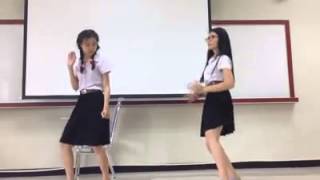 Thai Students was dancing-So funny.....