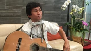 Nghệ sĩ khuyết tật Nguyễn Thế Vinh - Vừa chơi guitar và thổi Harmonica