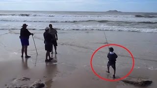 Cậu bé 7 tuổi đi câu cá ngoài biển và kết quả không ai ngờ