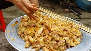 Vietnamese street food - Crispy Roast BBQ Whole Stick Pig Pork - Street food in Vietnam 2016