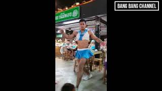 Quán nhậu toàn "thiên thần váy ngắn" ở Thái Lan