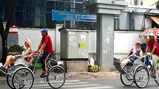 Ở sài gòn | Khách Tây dạo phố bằng xích lô trên đường Nguyễn trãi q5