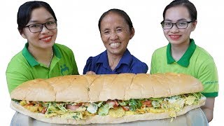 Bà Tân Vlog - Làm Cái Bánh Mì Kẹp Trứng Đà Điểu Siêu To Khổng Lồ | Giant Egg Sandwich